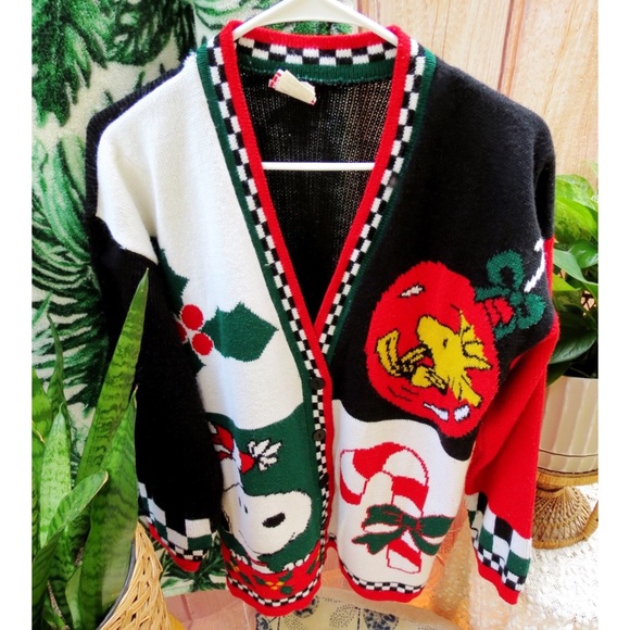 Vintage Snoopy Christmas knit cardigan 🌿 - Picture 3 of 6